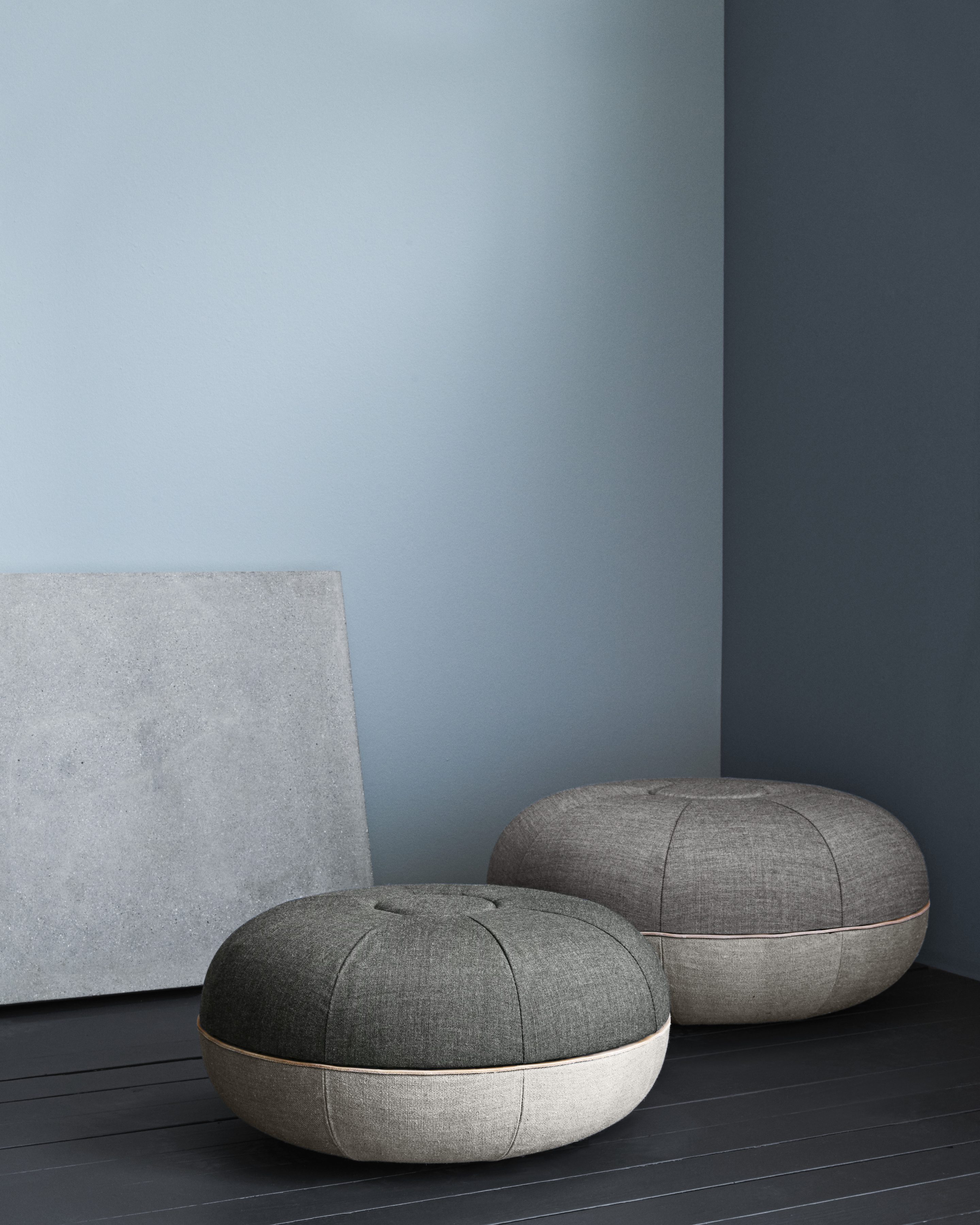 9881 Objects Pouf