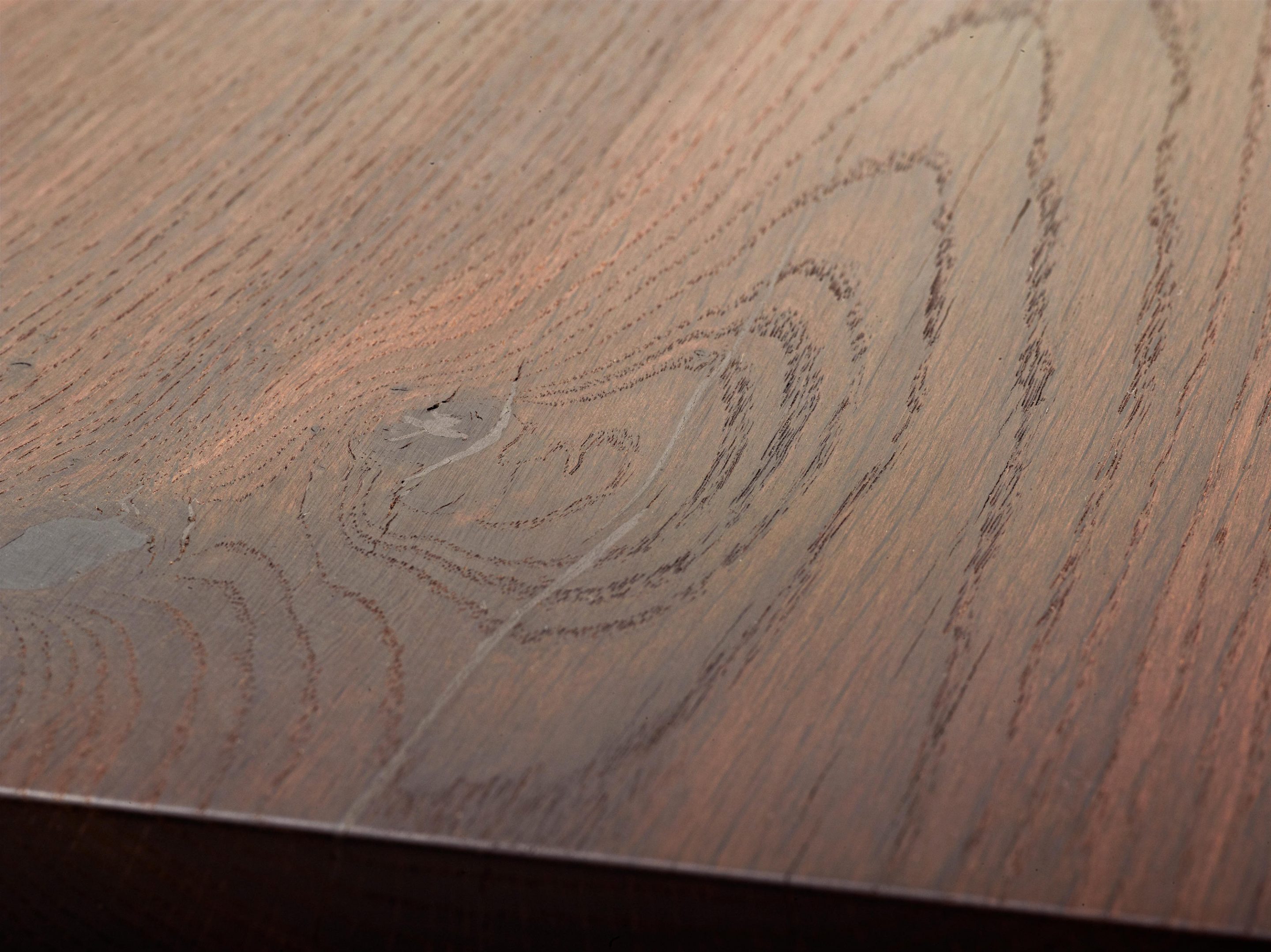 Tree Table Smoked Oak Close Up4 B